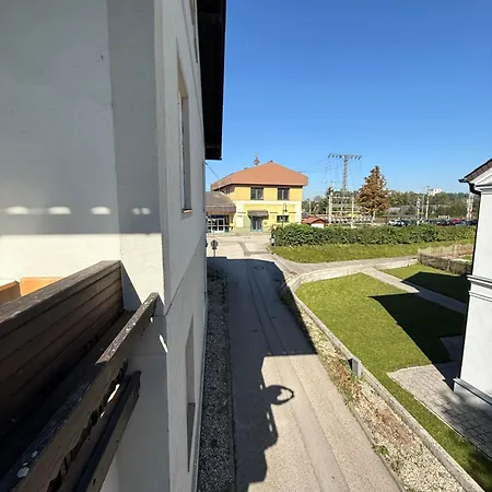Gaestezimmer Schwanenstadt Gasthof *