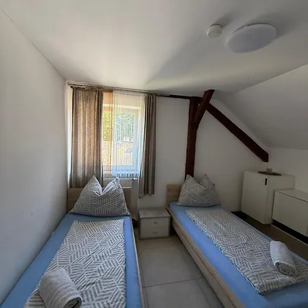 Gaestezimmer Schwanenstadt بيت ريفي Grossing (Liezen)