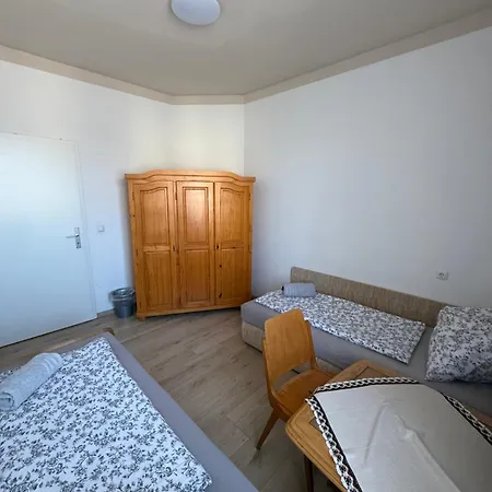 Gasthof Gaestezimmer Schwanenstadt *